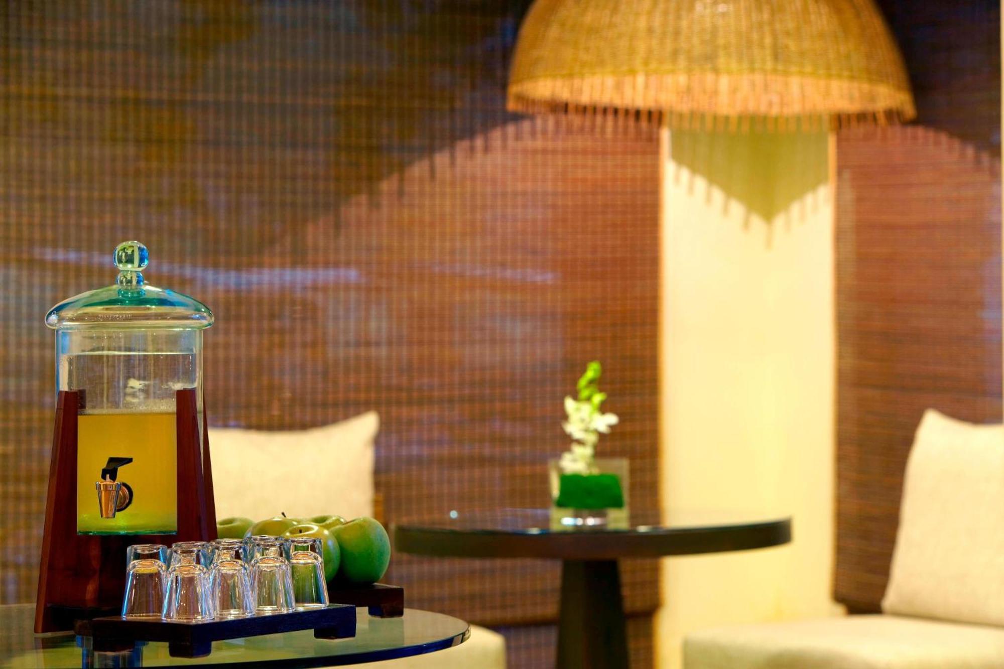 The Westin Sohna Resort & Spa Гургаон Екстериор снимка