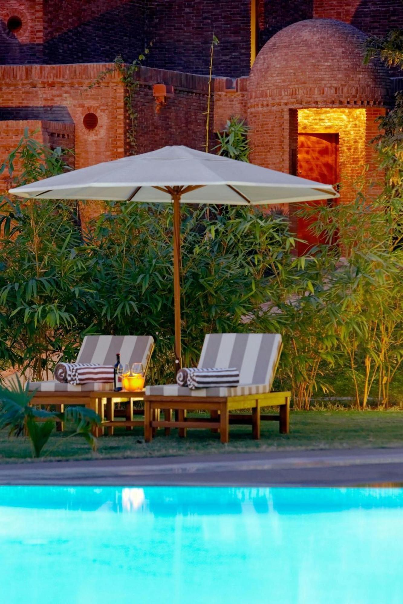 The Westin Sohna Resort & Spa Гургаон Екстериор снимка