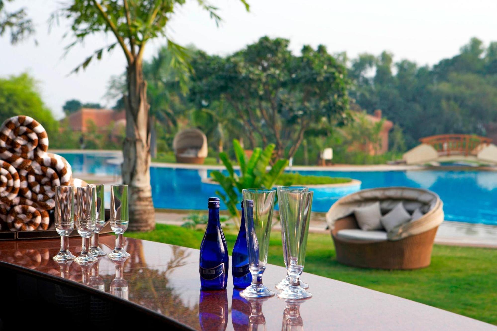 The Westin Sohna Resort & Spa Гургаон Екстериор снимка