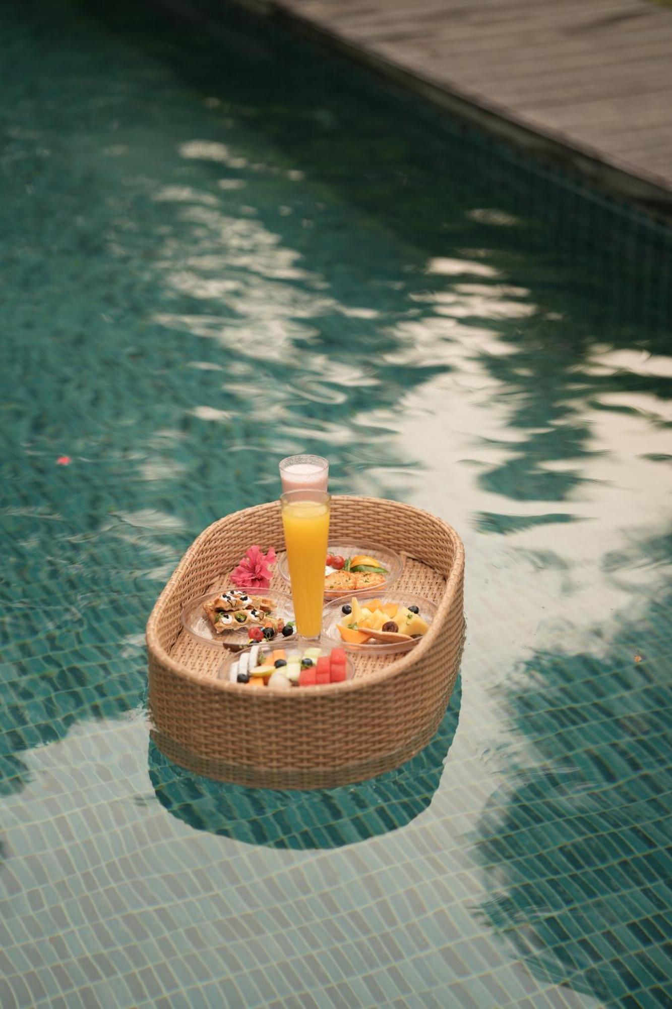 The Westin Sohna Resort & Spa Гургаон Екстериор снимка